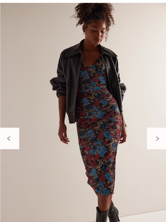 Free People Dresses & Skirts - Free People Floral V-Neck Midi Dress in Blue, Red and Black